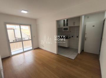 Apartamento · 55m² · 2 Quartos · 1 Vaga · Apartamento com 2 dormitórios e varanda, entre Jardins e Pinheiros
