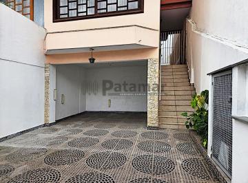 Casa · 143m² · 4 Quartos · 3 Vagas · Uma casa confortável, com mais espaço do que parece.