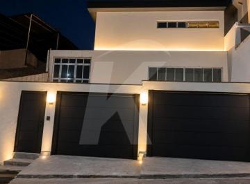 Casa · 228m² · 4 Quartos · 6 Vagas · Sobrado 4 quartos, com Edicula, Quintal, Área Gourmet, 6 Vagas de Garagem Vila Guilherme.