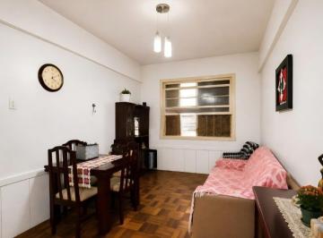 Apartamento · 72m² · 3 Quartos · Apartamento térreo garden com 03 quartos bairro Cidade Baixa