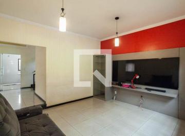 Casa · 250m² · 4 Quartos · 2 Vagas · Casa à Venda - Cabral, 4 Quartos, 250 m² - Contagem