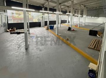 Comercial · 700m² · "Galpão Comercial de 700m² – Lauzane Paulista, SP"