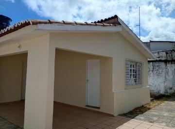 Casa de 3 quartos, Natal · Casa térrea, 3 quartos, esquina, quintal grande