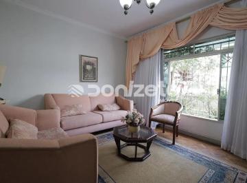Casa · 243m² · 4 Quartos · 2 Vagas · Sobrado residencial com 4 quartos e quintal à venda na Vila Pires