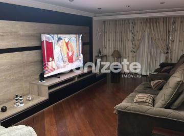 Casa · 250m² · 4 Quartos · 8 Vagas · Sobrado residencial mobiliado com 4 quartos e 8 vagas na Vila Pires