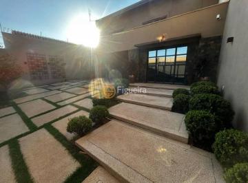 8d5a61fe5c4679f98f4c25c410d2f1b495c1558b · Casa com 2 dormitórios, 211 m² - venda por R$ 1.350.000,00 ou aluguel por R$ 5.100,00/mês - Centro -