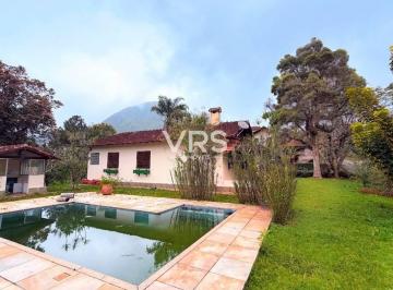 de0c14e7ca2fda046326c76d9df3d36845f03c1c · Casa com 3 dormitórios à venda, 120 m² por R$ 900.000,00 - Bom Retiro - Teresópolis/RJ