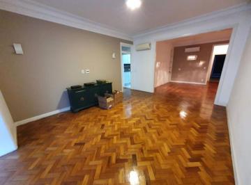 9a17187b42cc980ab9af5418c4aae627b590c993 · APARTAMENTO AMPLO DE FRENTE MODERNIZADO COM 2 SALAS, 3 QUARTOS SENDO UMA SUÍTE COM CLOSET, ARMÁRIOS,