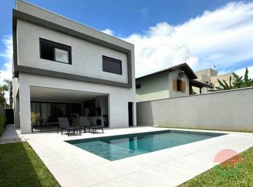 7f801ebe8b5433d8522c3eea65a7c063bc07ae35 · Casa espaçosa com piscina aquecida à venda no Pernambuco II – Guarujá
