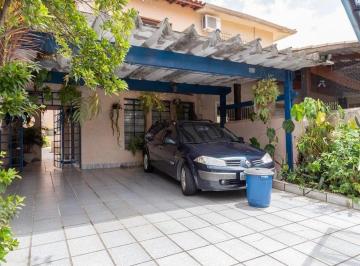Imagem Principal · Casa à venda com 3 quartos, sendo 1 suíte, em Ferreira, São Paulo