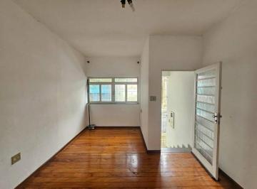 Casa · 90m² · 2 Quartos · 2 Vagas · Casa residencial para aluguel no Centro de Piracicaba: 2 quartos e 2 vagas