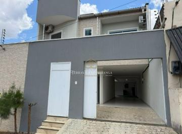 Casa · 190m² · 3 Quartos · 3 Vagas · Casa Duplex com Piscina e Ampla Area de Lazer em Baturite