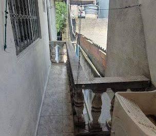 Casa · 60m² · 1 Quarto · 1 Vaga · Casa para alugar em Vila Itapoan de 60.00m² com 1 Quarto e 1 Garagem