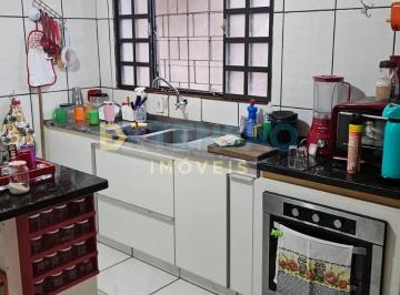 Casa de 3 quartos, Araçatuba · Casa para venda em Umuarama de 12067.00m² com 3 Quartos e 3 Garagens