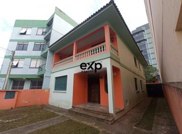 Casa · 225m² · 4 Quartos · 4 Vagas · Casas assim estão desaparecendo do Centro de Santa Maria. Apenas 1 quadra da Av. Presidente Vargas.