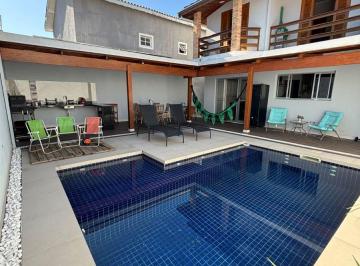 Casa de 3 quartos, Jacareí · Sobrado - Villa Branca - 3 Quartos - 200m² Jacareí