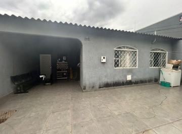 Casa de 4 quartos, Ceilândia · Casa de 3 Qts em lote comercial QNP 10