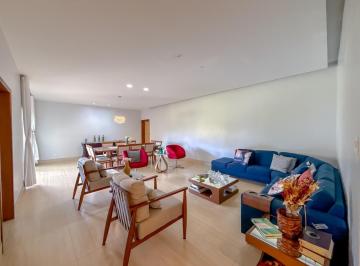 Casa · 424m² · 4 Quartos · 4 Vagas · Casa à venda no Park Way com 4 suítes 4 vagas de garagem Térrea aceita permuta.