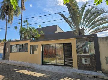 Casa · 435m² · 3 Quartos · Casa residencial à venda em Arniqueira, Brasília – 435 m² e aceita permuta