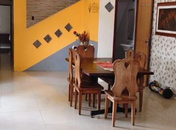 Casa de 3 quartos, Brasília · Vendo sobrado