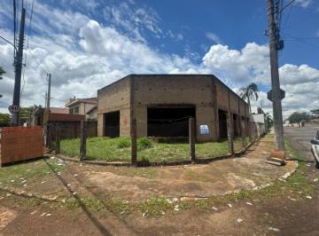 Comercial · 350m² · Prédio comercial no Centro de Artur Nogueira - SP