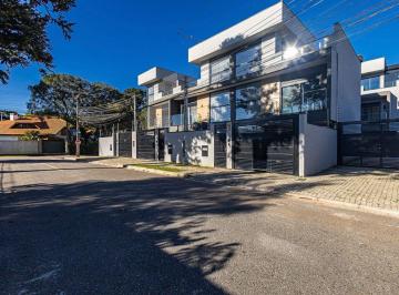 Casa de 3 quartos, Curitiba · Sobrado triplex em Santa Felicidade