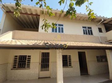 Casa · 175m² · 2 Quartos · 3 Vagas · Casa Padrão