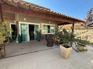 Casa · 230m² · 4 Quartos · 2 Vagas · Condomínio Residencial Boa Vista - Casa em condomínio com 5 quartos em Maricá