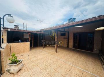 Casa · 200m² · 4 Quartos · 1 Vaga · Excelente casa na Trindade/SG