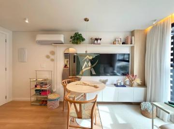 Apartamento · 27m² · 1 Quarto · 1 Vaga · Apartamento compacto de 1 Quarto Mobiliado à Venda no Guabirotuba | Vaga Coberta e Face Norte