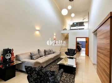Photo 1 · Casa residencial com 4 quartos sendo 3 suítes disponível para locação no bairro