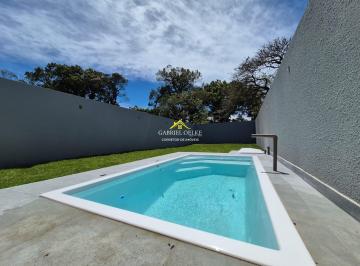 Piscina · Casa pronta para morar em Matinhos