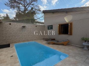 Foto 01 · Casa de Luxo à Venda ou Locação em Atibaia-SP, Jardim Paulista: 3 Quartos, 1 Suíte, 2 Salas, 4 Banhe