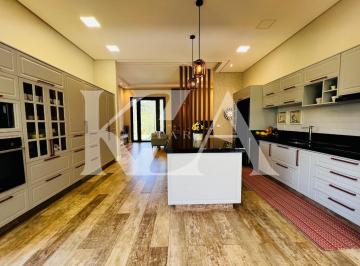 Casa · 221m² · 3 Quartos · 4 Vagas · Casa para venda em Residencial Dos Lagos de 220.77m² com 3 Quartos, 3 Suites e 4 Garagens
