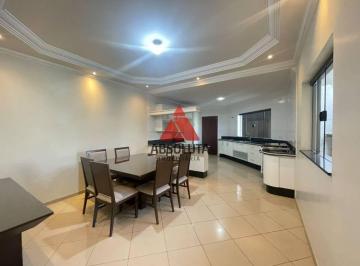 Casa · 270m² · 3 Quartos · 2 Vagas · Casa para alugar em São Domingos de 270.00m² com 3 Quartos, 1 Suite e 2 Garagens