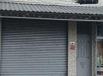 Comercial , Rio de Janeiro · Alugo 3 Excelentes Lojas no centro de Realengo