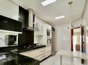Casa de 3 quartos, São Paulo · Casa de 130 m² com 3 quartos à venda na Vila Nova Conceição