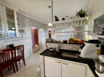 Casa de 4 quartos, São Paulo · Casa de 179 m² com 4 quartos à venda em Vila Pedroso