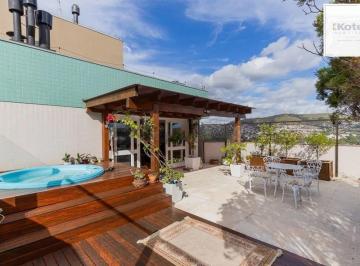 Apartamento · 247m² · 3 Quartos · 3 Vagas · Cobertura de 3 dormitórios, elevador, 3 vagas de garagem em Porto Alegre.
