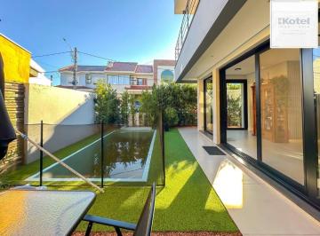 Casa · 162m² · 3 Quartos · 3 Vagas · Casa em condomínio com piscina e suíte no Jardim Itu