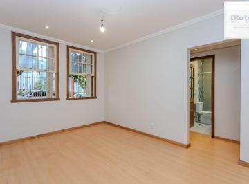 Apartamento · 70m² · 2 Quartos · Apartamento no bairro Petrópolis de 2 dormitórios térreo com pátio DESOCUPADO