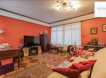 Apartamento · 209m² · 4 Quartos · 1 Vaga · Apartamento Duplex com 3 dormitórios, churrasqueira, pátio no bairro Bom Fim!