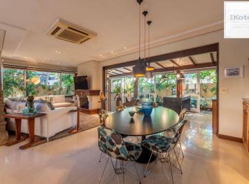 Casa · 380m² · 4 Quartos · 3 Vagas · Excelente casa a venda em condomínio com 4 dormitórios no bairro Tristeza.