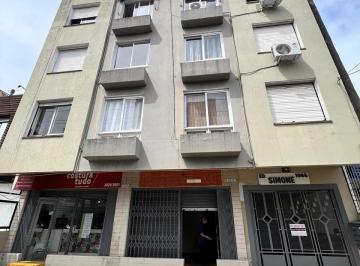 Apartamento · 36m² · 1 Quarto · Apartamento totalmente reformado no Jardim Botânico para venda.