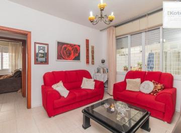 Apartamento · 65m² · 2 Quartos · Apartamento 2 Quartos com Suíte e Pátio no Petrópolis