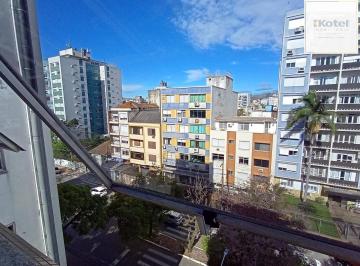 Comercial · 31m² · 4 Quartos · Sala na Venâncio Aires com mezanino e 2 banheiros