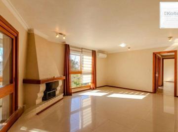 Apartamento · 121m² · 3 Quartos · 2 Vagas · Apartamento com Lareira e Churrasqueira Próximo à Sogipa