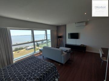 Apartamento · 44m² · 1 Quarto · 1 Vaga · Apartamento com vista para o Guaíba no Cristal