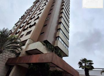 Apartamento · 201m² · 3 Quartos · 3 Vagas · Maravilhoso Apartamento Alto Padrão no coração do Moinhos de Vento