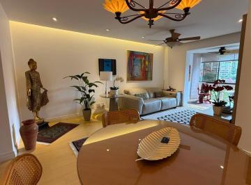 Apartamento · 98m² · 2 Quartos · 1 Vaga · Lindo Apartamento a venda Semimobiliado de 2 Quartos no Bairro Petrópolis, Porto